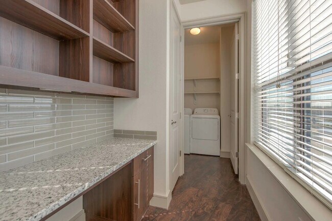 Building Photo - Experience the Art of Fine Apartment Living!