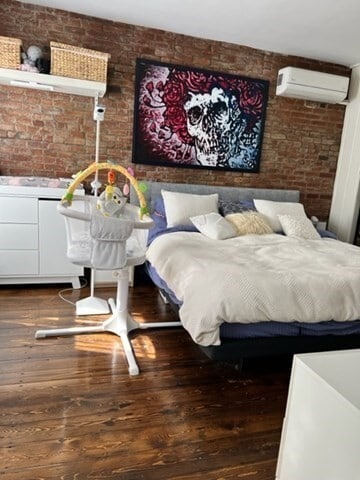 Building Photo - 4 Centre Pl