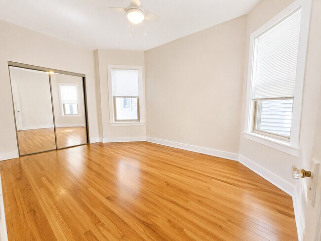 Building Photo - 3709 N Bosworth Ave