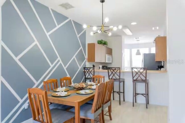 Building Photo - 1139 S Beach Cir