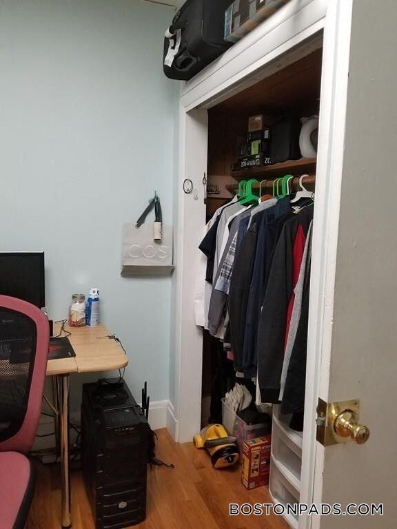 Building Photo - 15 Aberdeen St