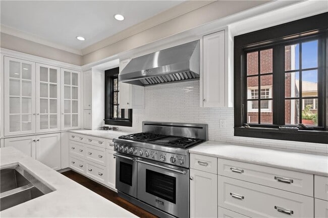 Building Photo - 1337 Briarcliff Rd NE