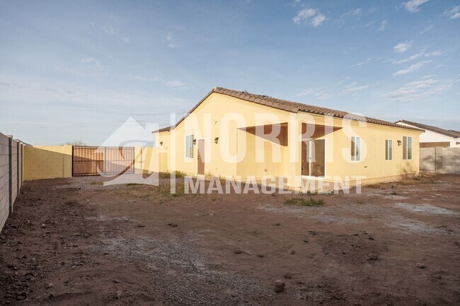 Building Photo - Beautiful Brand New Home with Block Wall