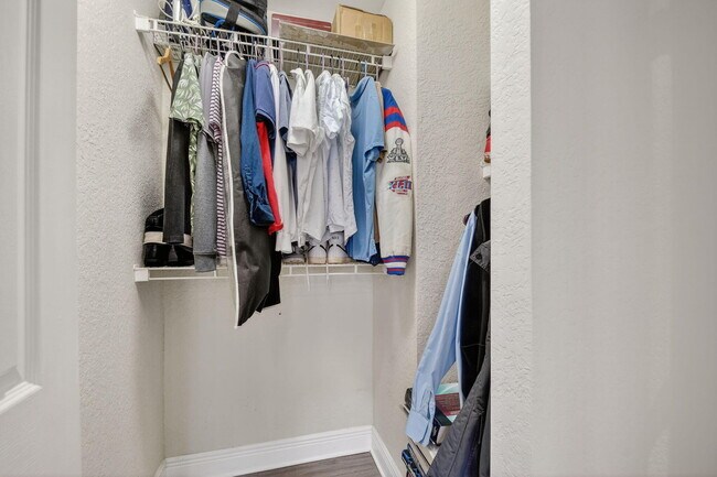 Building Photo - 1805 N Flagler Dr