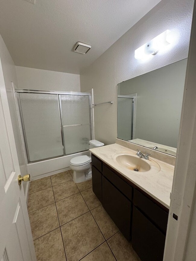Building Photo - 3443