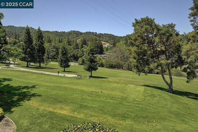 Building Photo - 3377 Rossmoor Pkwy