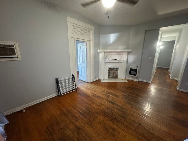 Building Photo - 403 Egan St