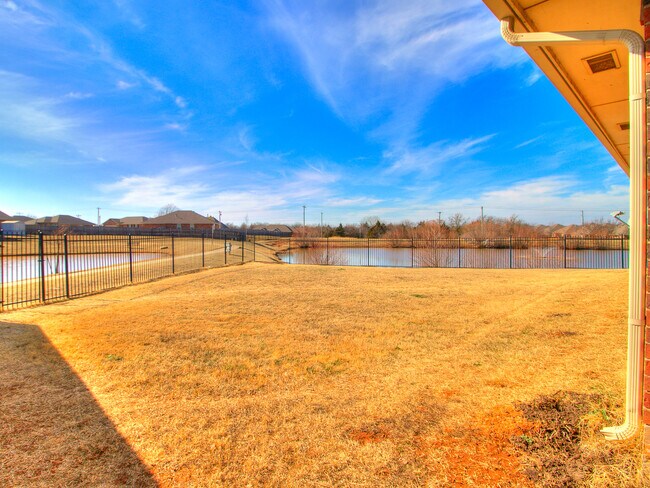 Building Photo - 4117 Green Apple Dr