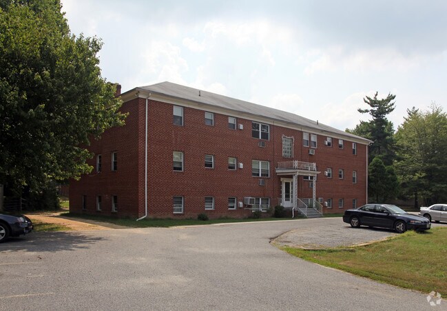 Primary Photo - 800 Washington Ave