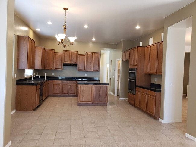 Building Photo - COMING SOON - LARGE RENOVATED HOME IN SHADOW RIDGE WITH LOVELY PRIVATE POOL!!!