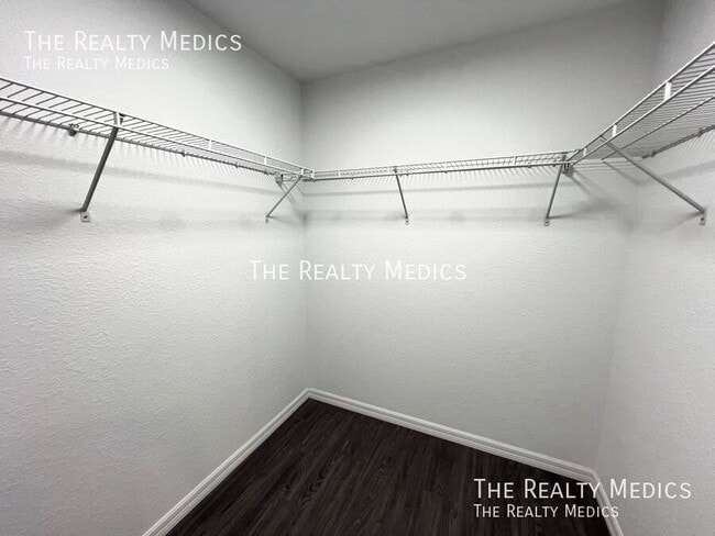 Building Photo - 111 Fisher Rd