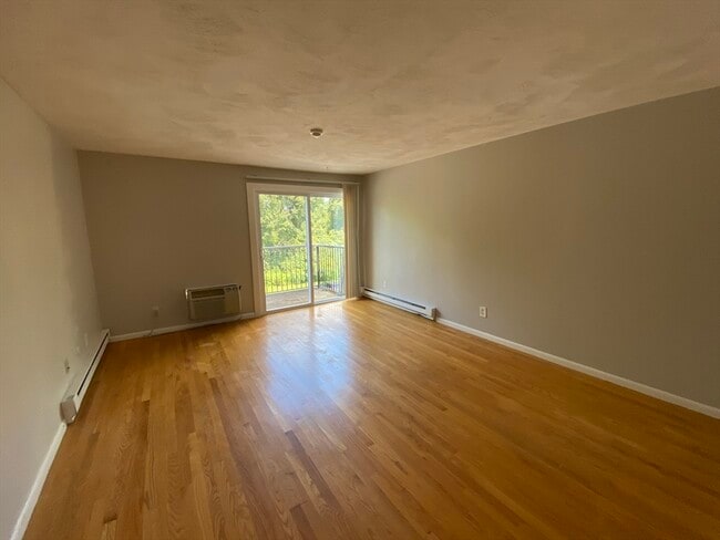 Building Photo - 55 Elmwood Park