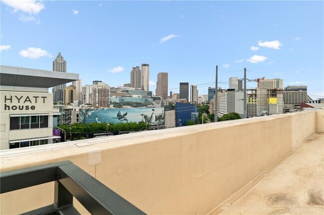 Building Photo - 426 Marietta St NW