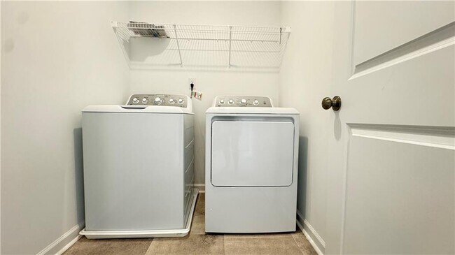Building Photo - 3258 Durston Ct