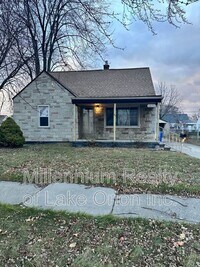 Building Photo - 6871 Continental Ave