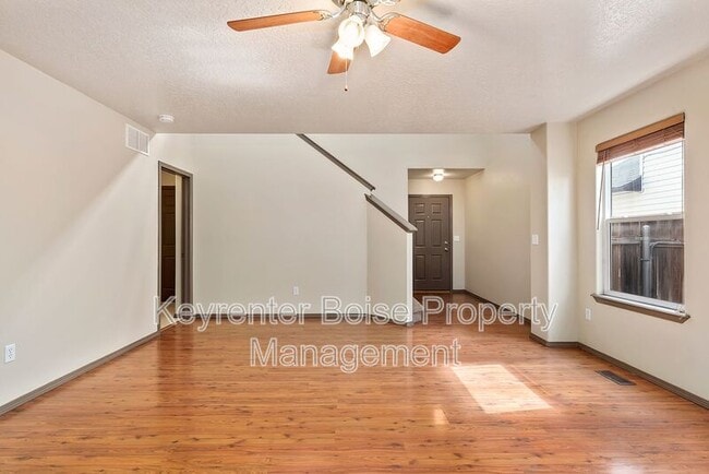 Building Photo - 3354 W Wave Dr