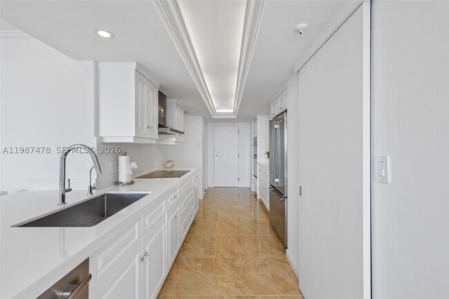 Building Photo - 400 N Flagler Dr