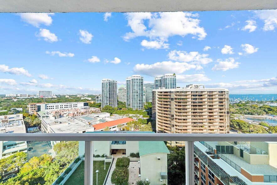 Building Photo - 2889 McFarlane Rd