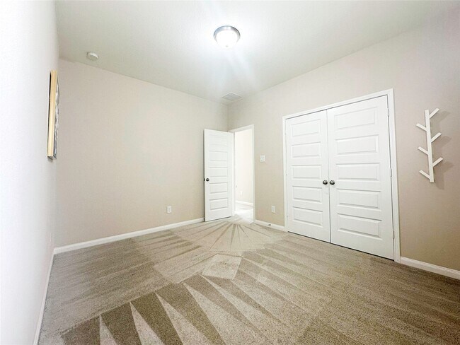 Building Photo - 22214 Meandering Springs Dr