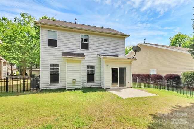 Building Photo - 1340 Hammond Dr