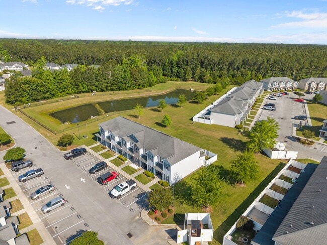 Building Photo - Welcome to Carolina Plantations!