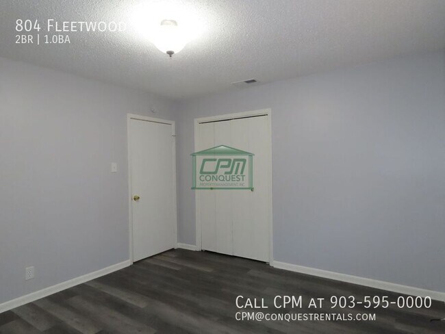 Building Photo - 804 Fleetwood-