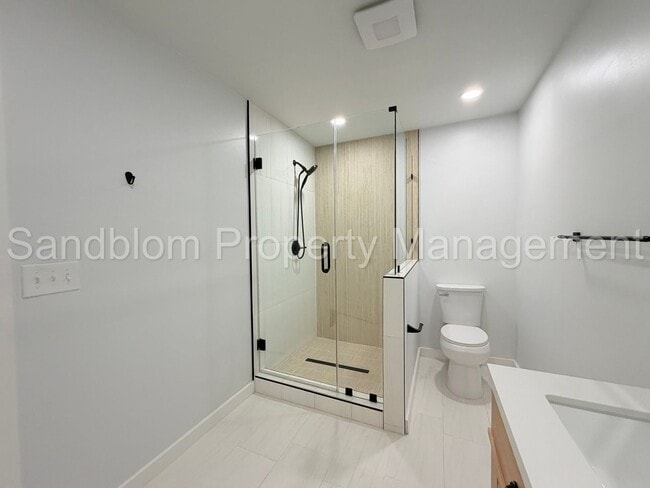 Building Photo - 5955 E 25th Pl