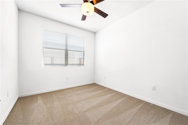 Building Photo - 706 Colorado Cir