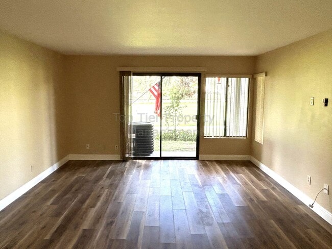 Building Photo - ***Upgraded 1 bed / 1 bath Condo on the Golf-Course - For Lease!