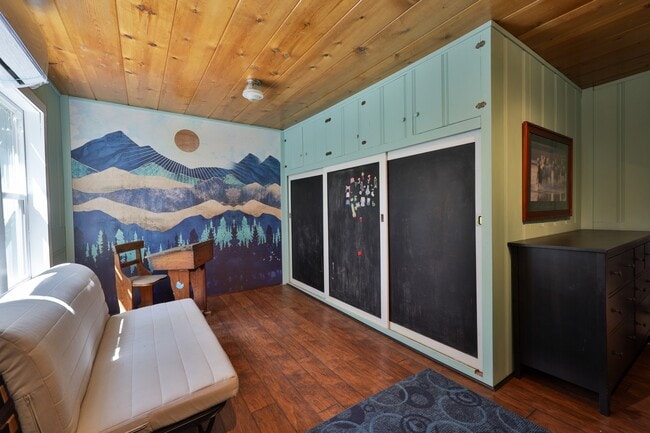 Building Photo - 26316 CA-189