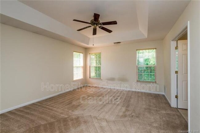 Building Photo - 9706 Ashburton Dr