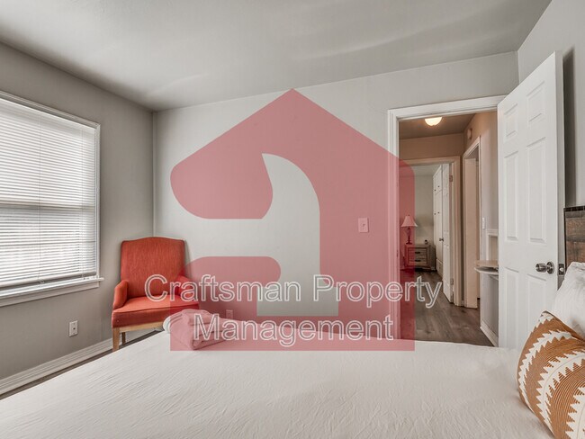 Building Photo - 2926 NW 72nd St