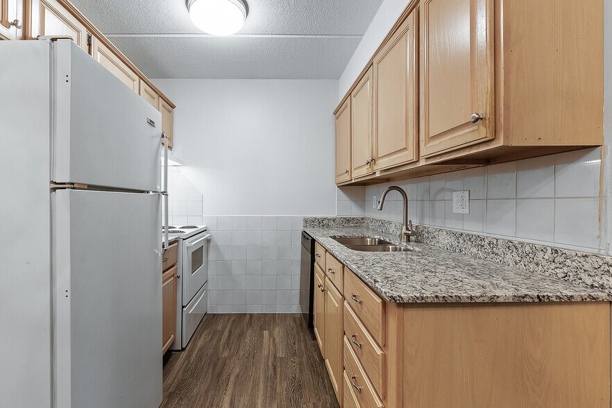 The Marshall 1011 Marshall St NE Minneapolis MN 55413 Apartment Finder