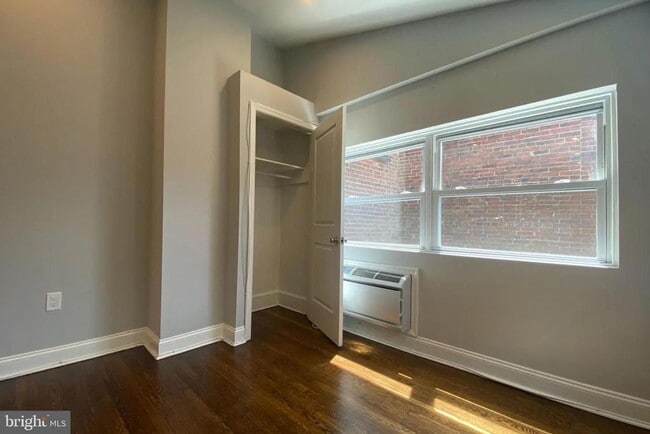 Building Photo - 1616 Spruce St