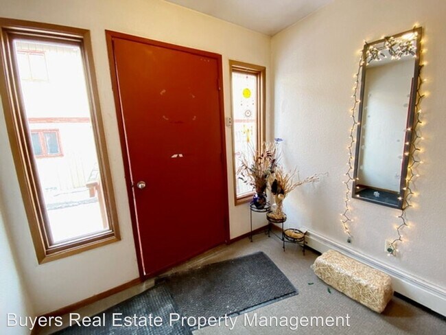 Building Photo - 8118 Boundary Ave