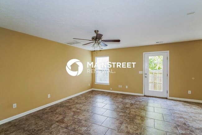 Building Photo - 3 Bedroom Pet-Friendly Home in Nashville, ...