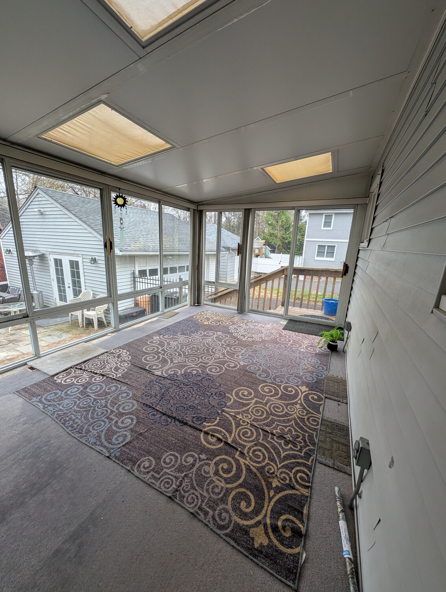 Building Photo - 449 Van Buren St