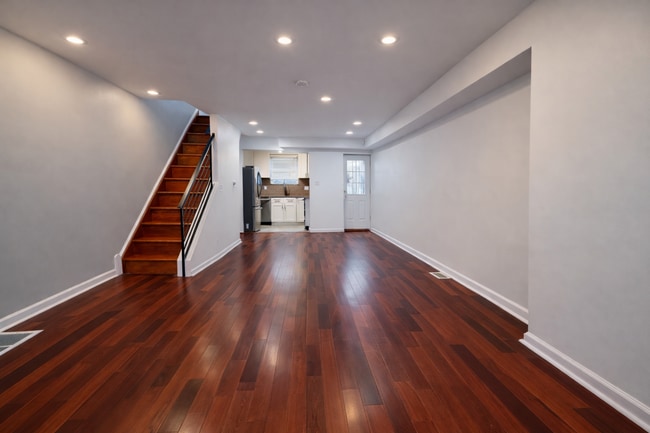 Building Photo - 2 Bedroom Single Family Home w/ Private Fenced Yard | Point Breeze