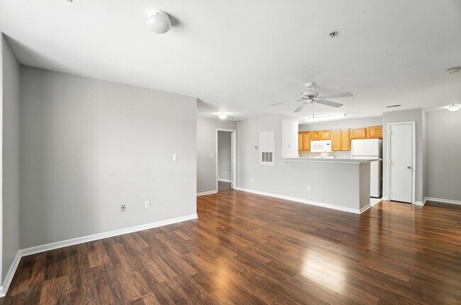 Building Photo - Minutes from UNCC Campus