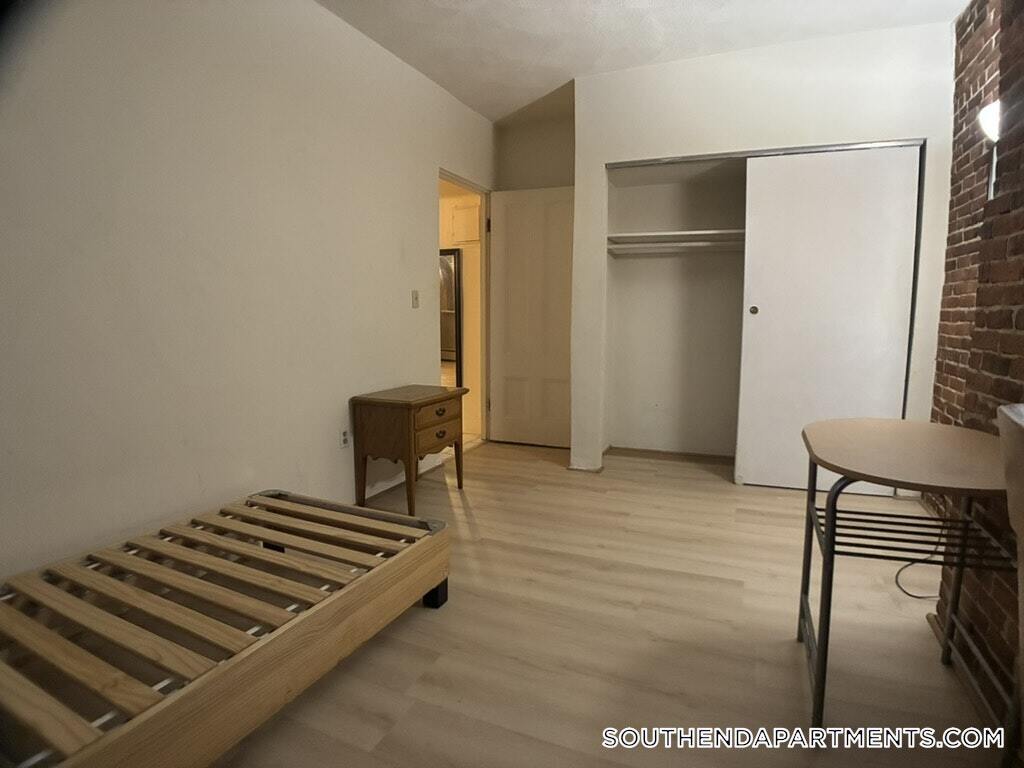 Building Photo - 23 Worcester Square