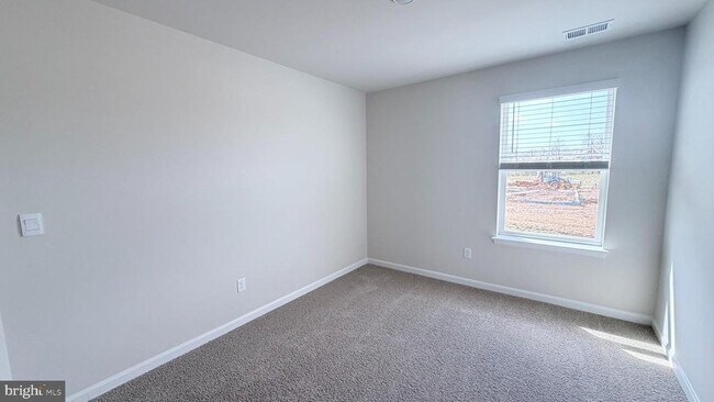 Building Photo - 107 Dinges St