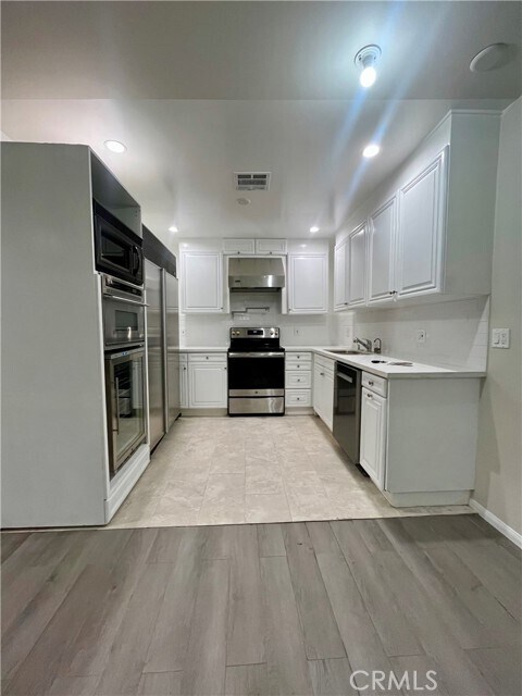 Building Photo - 11044 Ophir Dr