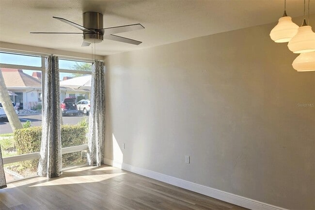 Building Photo - 4356 Tahitian Gardens Cir