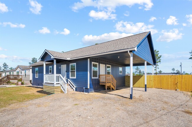 Building Photo - 18473 Novarra Dr