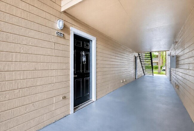 Building Photo - 1015 S Hiawassee Rd