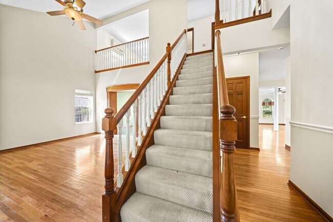 Building Photo - 7854 Astra Cir