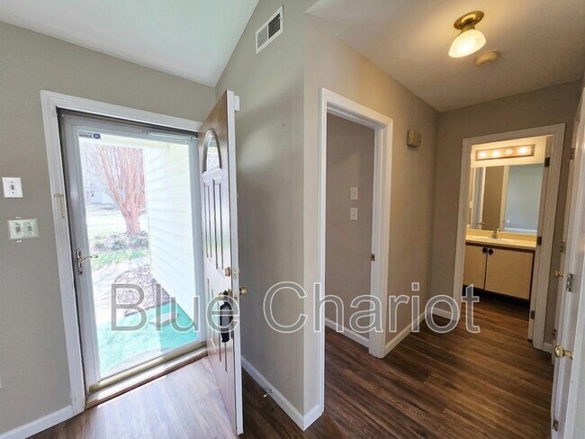 Building Photo - 2706 Ramblegate Ln