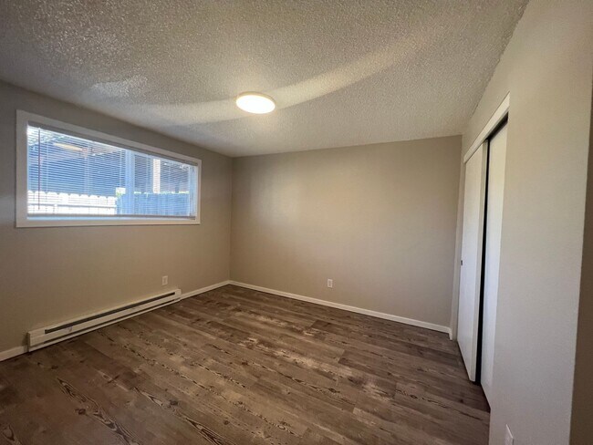 Building Photo - Cute One Bedroom Apartment in Central Medford | Available Mid December