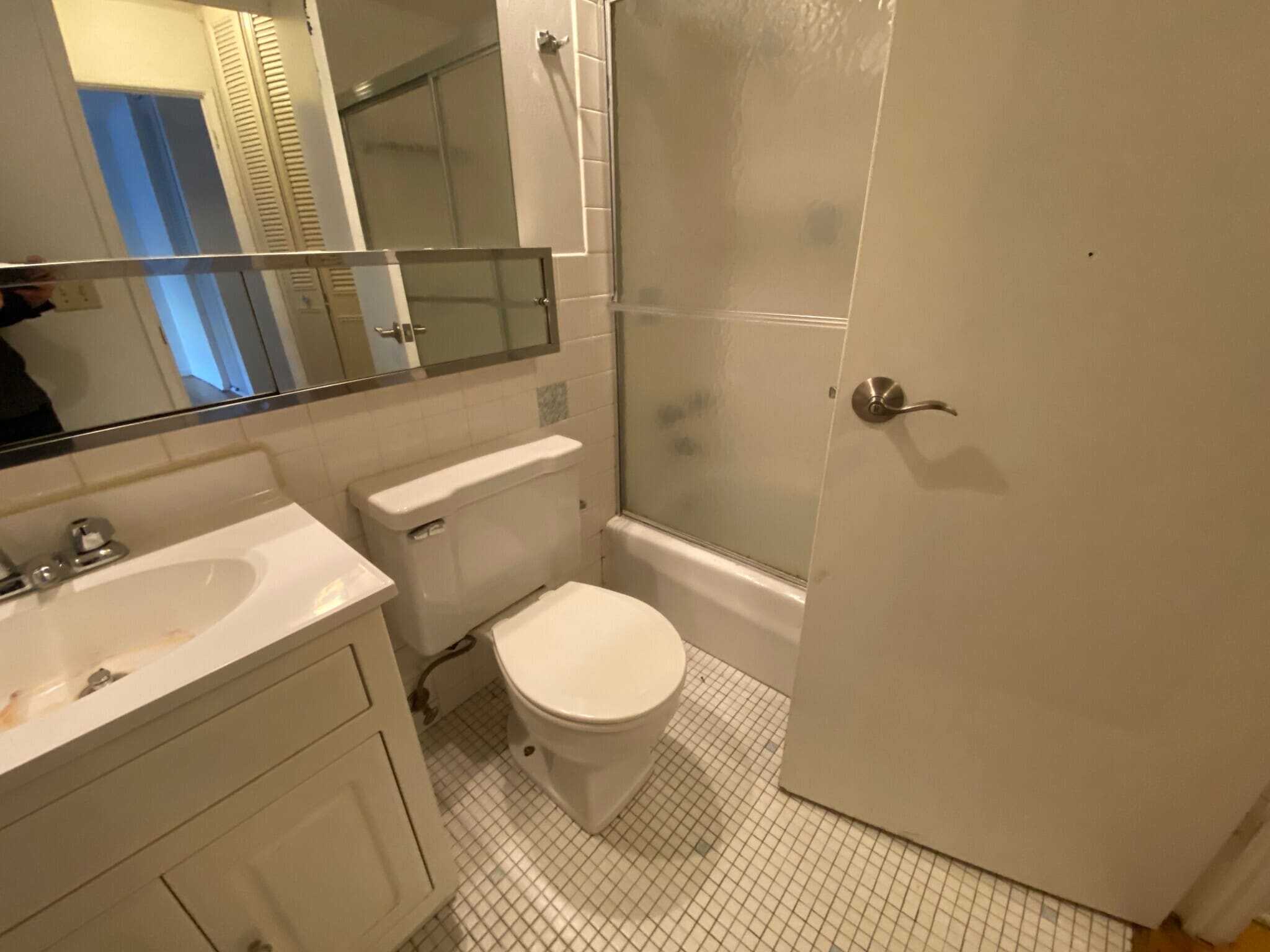 Building Photo - 516 W Melrose St