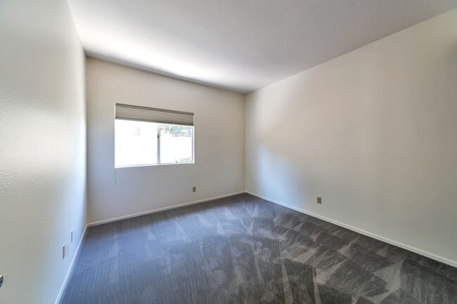 Building Photo - 3203 Montagne Way